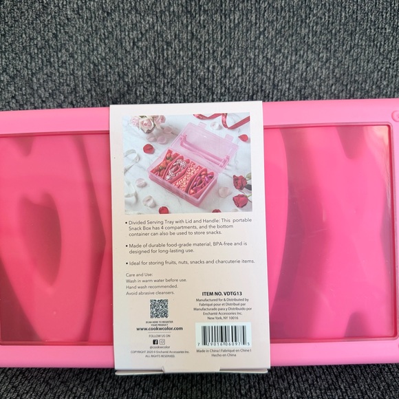 CWC xoxo snack box- PINK - Picture 3 of 4